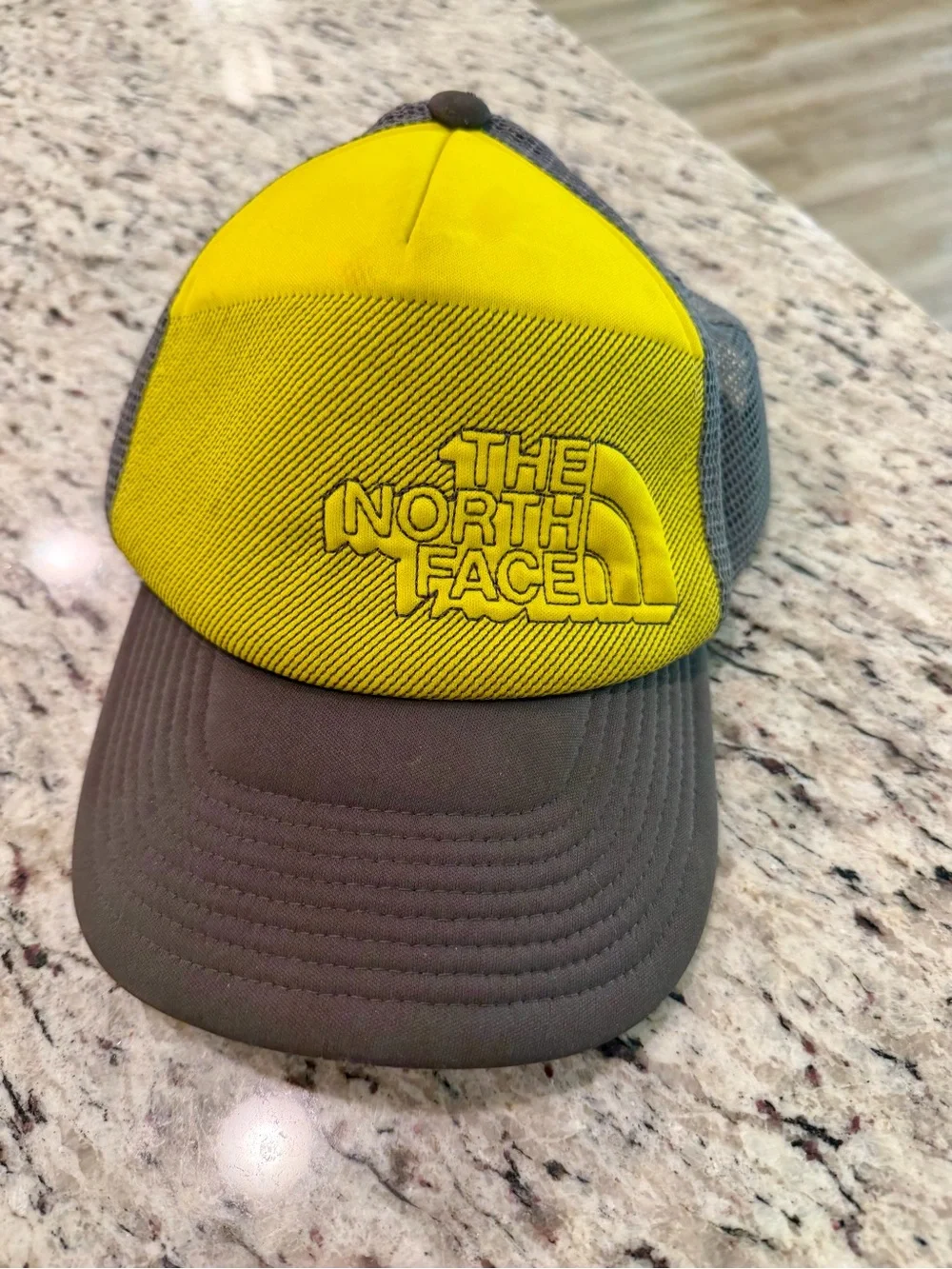 The North Face Cross Stitch Trucker Hat Cap Snapback One Size Yellow Gray